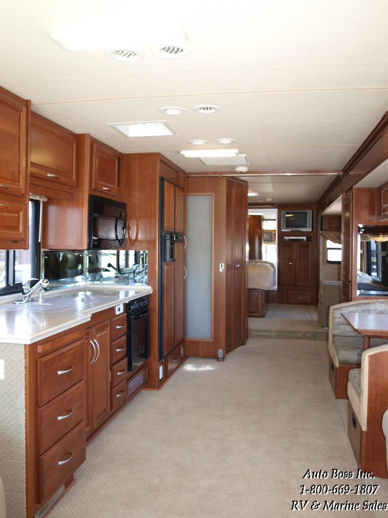 2010-06-26, 032, Galley
