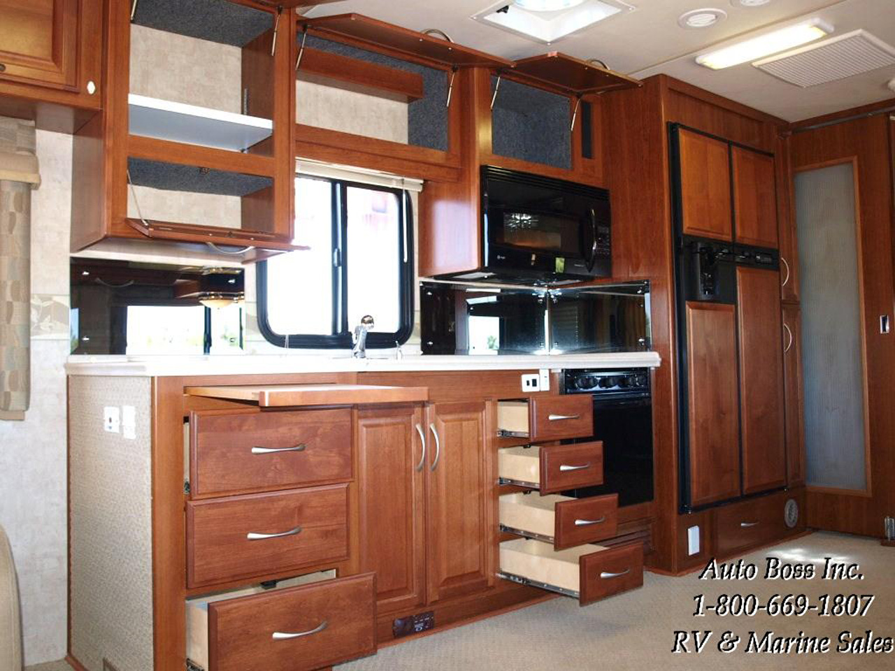 2010-06-26, 039, Galley