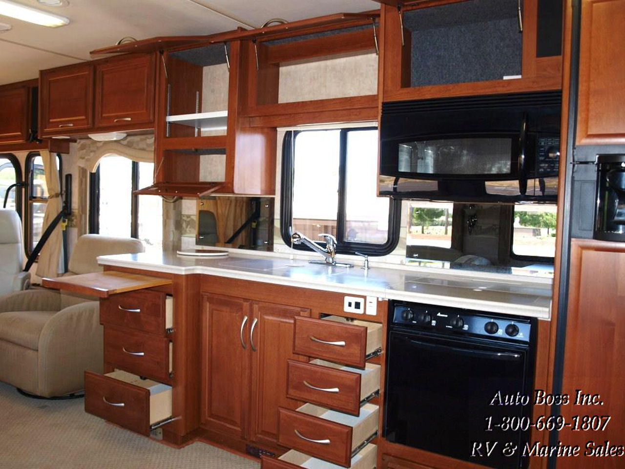 2010-06-26, 040, Galley