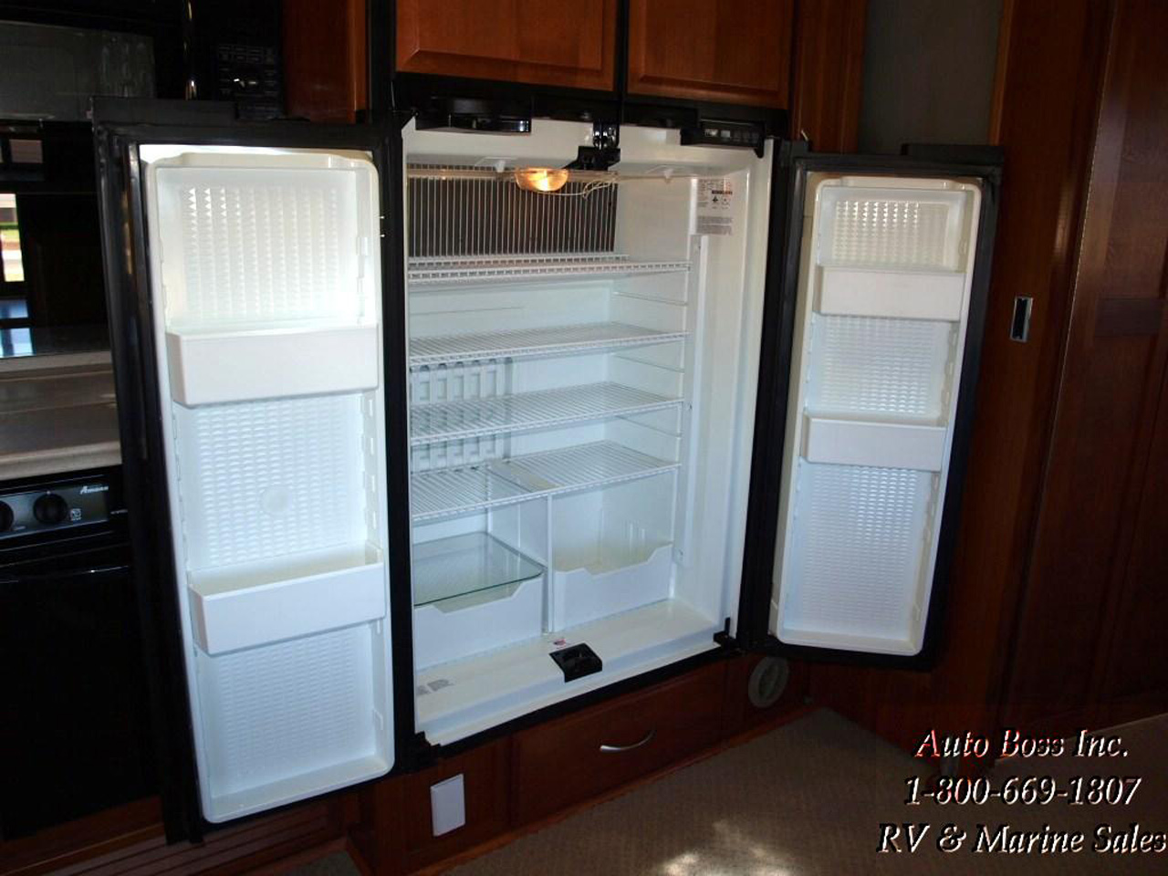 2010-06-26, 043, Galley