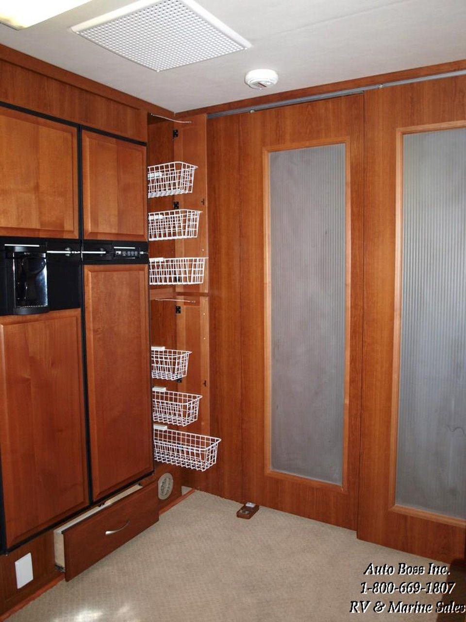 2010-06-26, 044, Galley