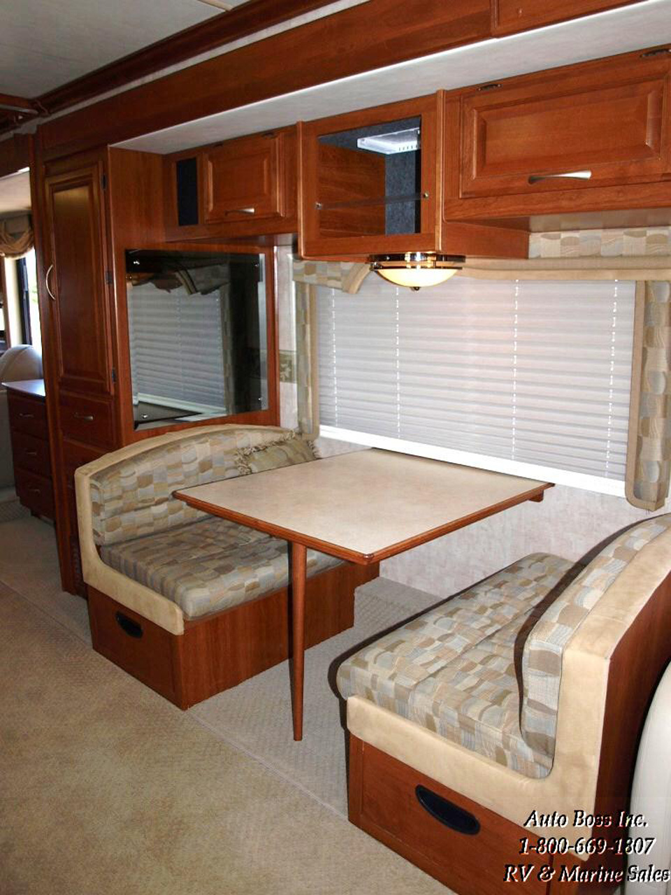 2010-06-26, 046, Galley