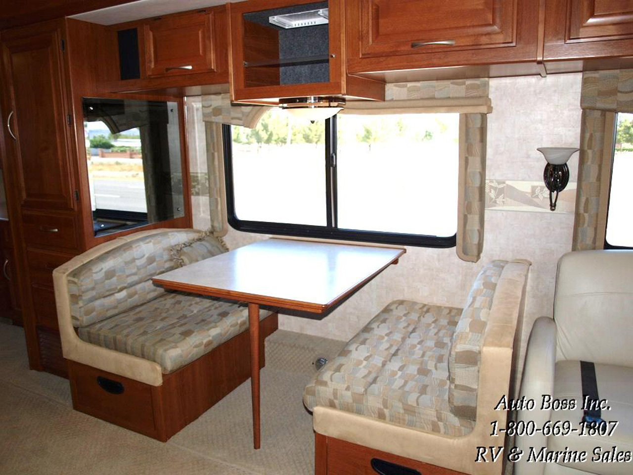 2010-06-26, 047, Galley