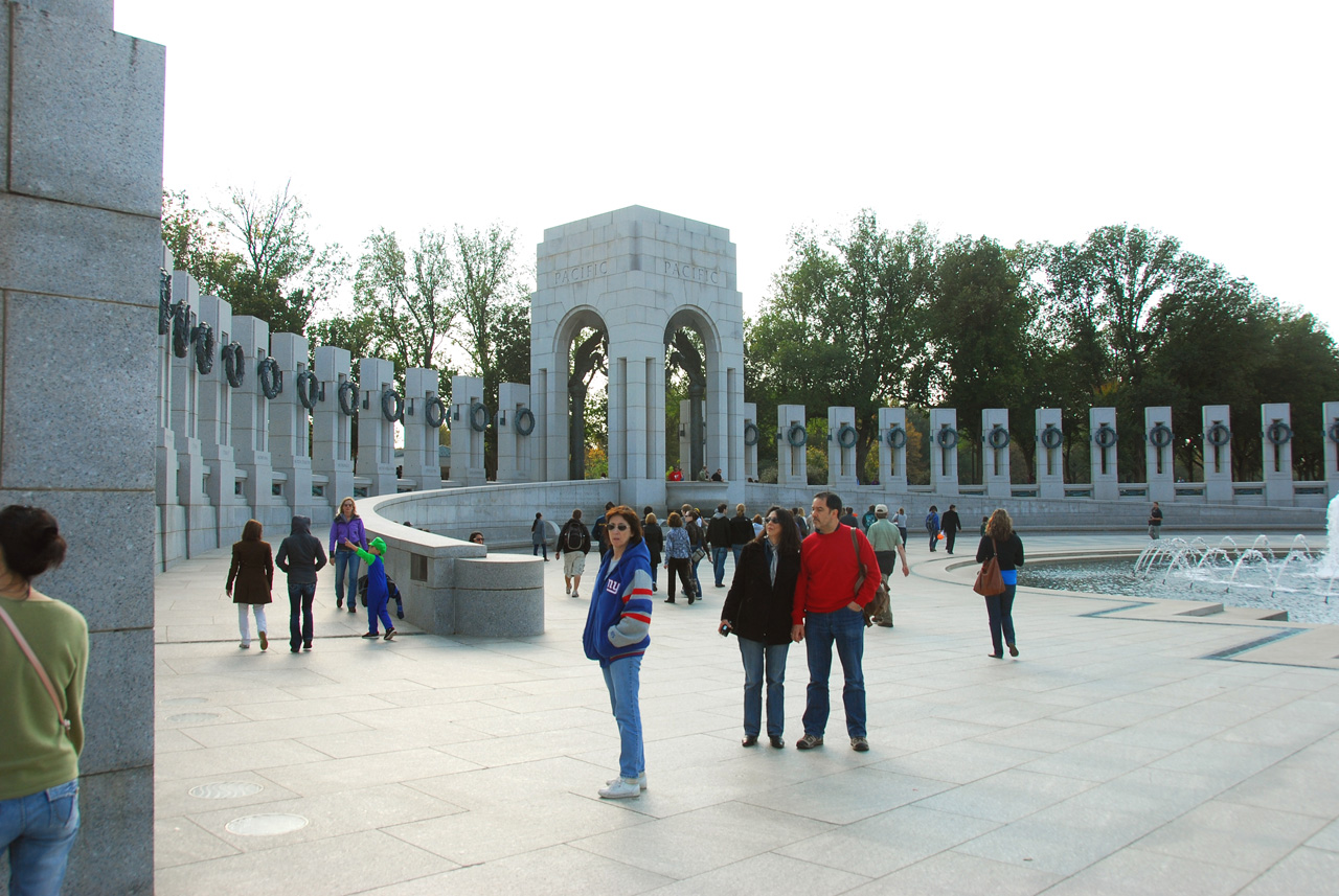 2010-10-31, 039, National WW II Merorial, Washington, DC