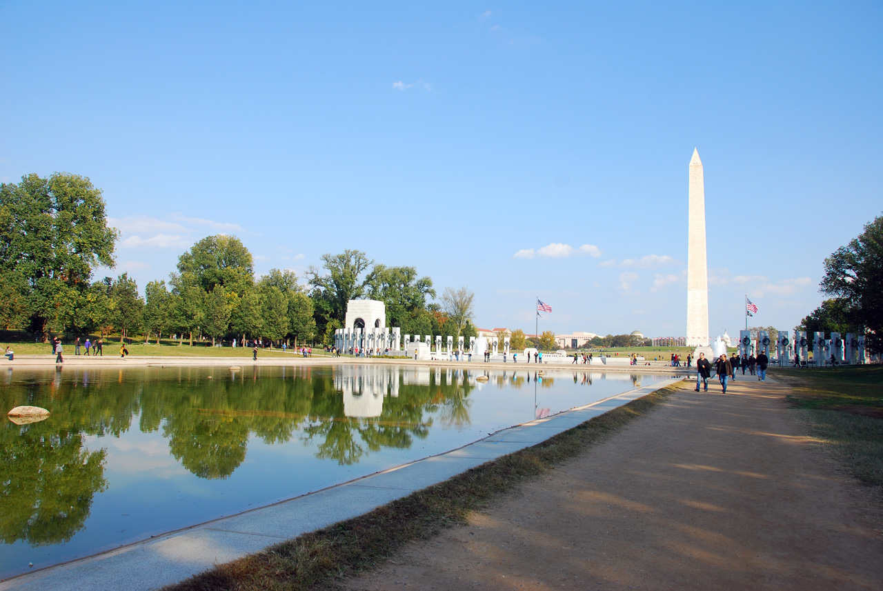 2010-10-31, 072, Reflection Pool, Washington, DC