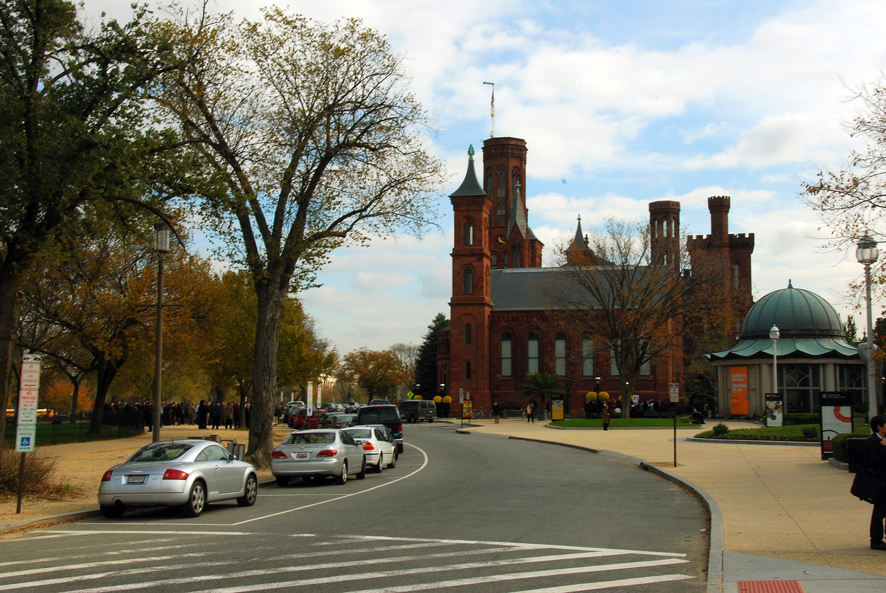 2010-11-03, 017, Smithsonian Castle, Washington, DC