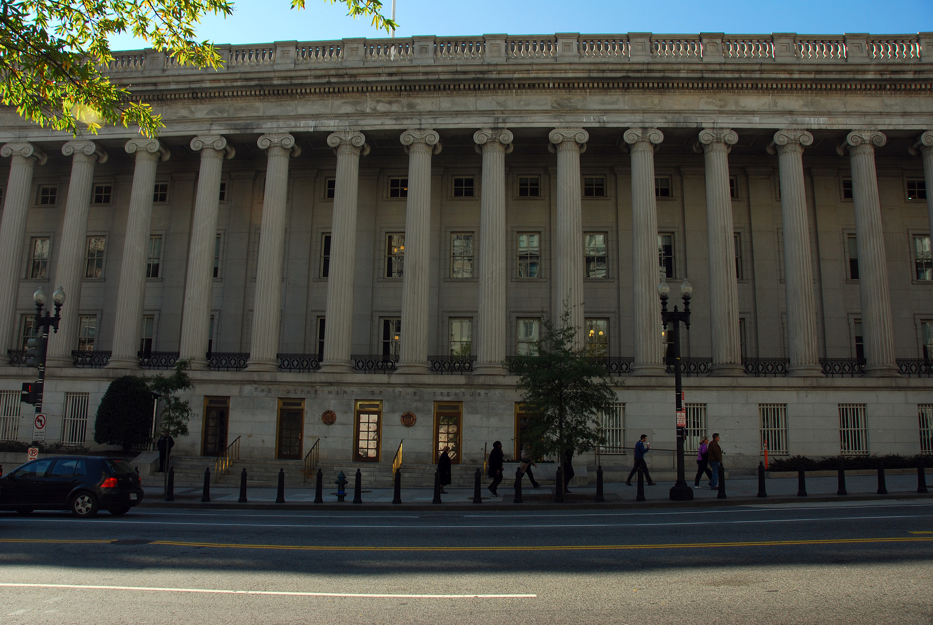 2010-11-08, 159, Pennsylvania Ave, Washington, DC