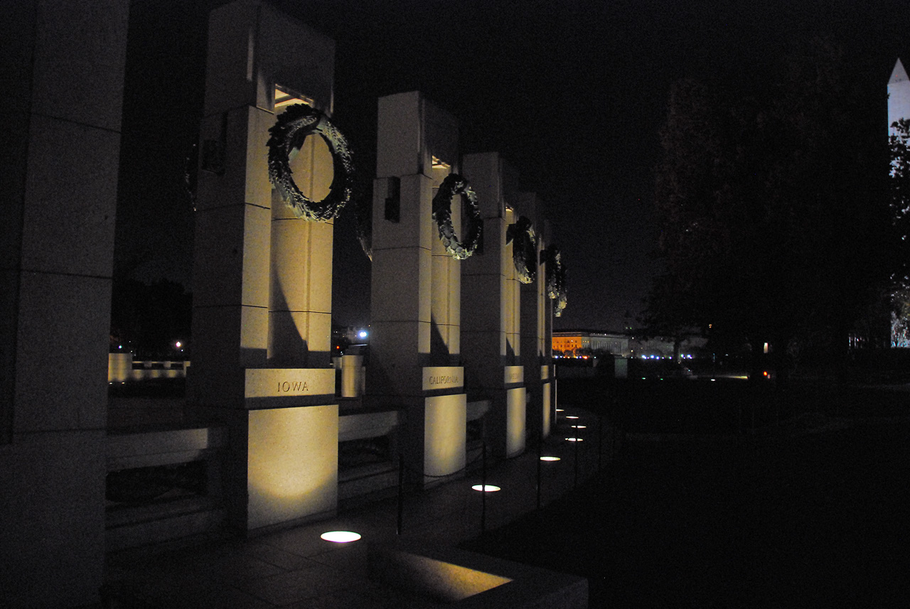 2010-11-12, 028, World War II Memorial, Washington, DC