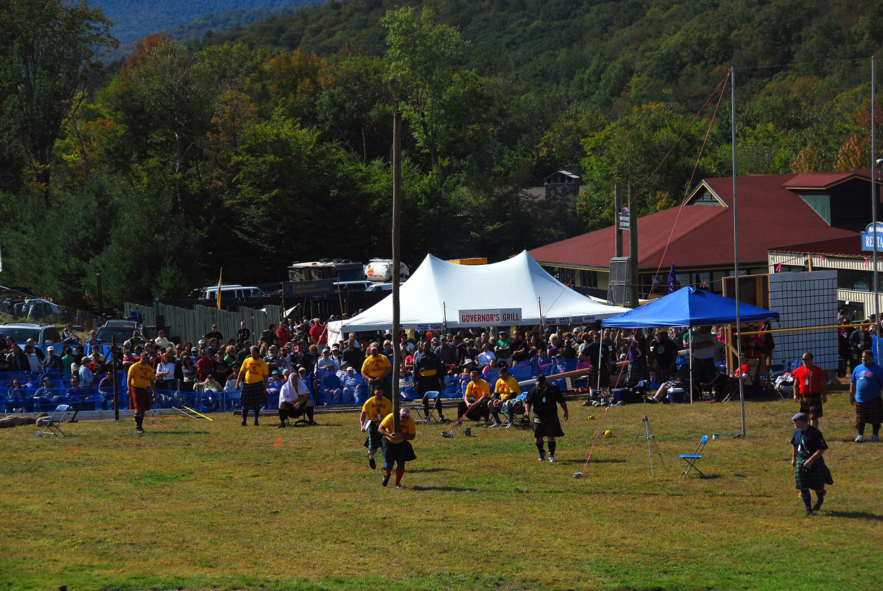 2011-09-17, 293, Pole Toss, The Highland Games