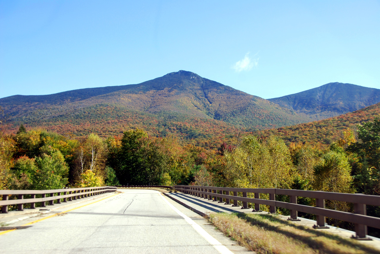 2011-09-25, 005, Along Rte 3, White Mts, NH