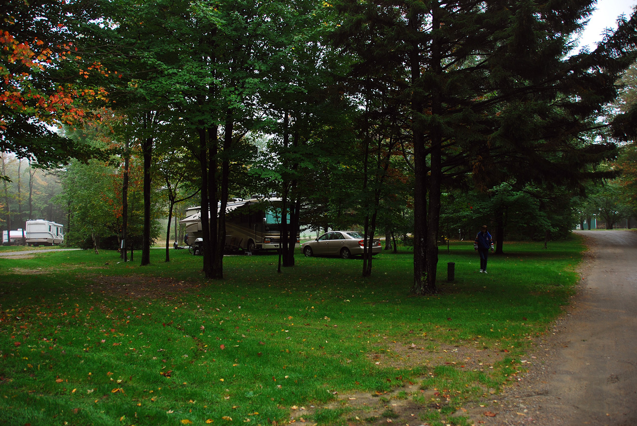 2011-09-29, 002, High Falls River Campground, NY