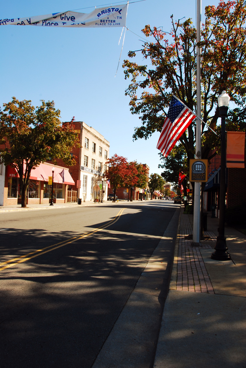 2011-10-24, 003, State Street, Bristol, TN-VA