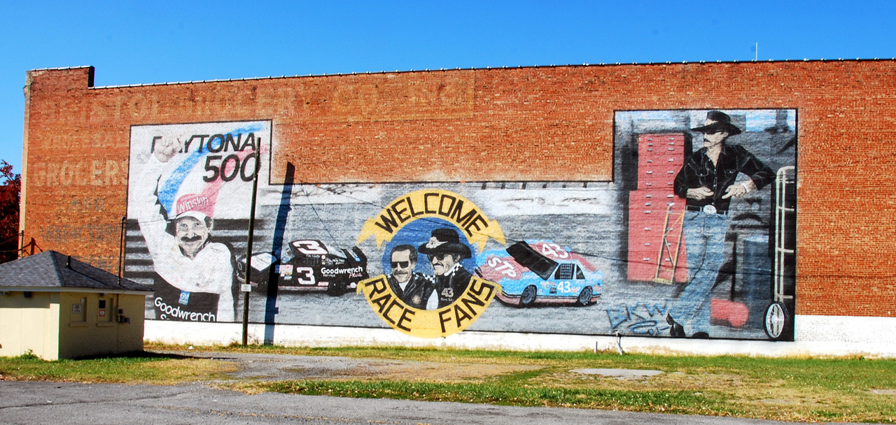 2011-10-24, 004, NASCAR Mural, Bristol, TN-VA