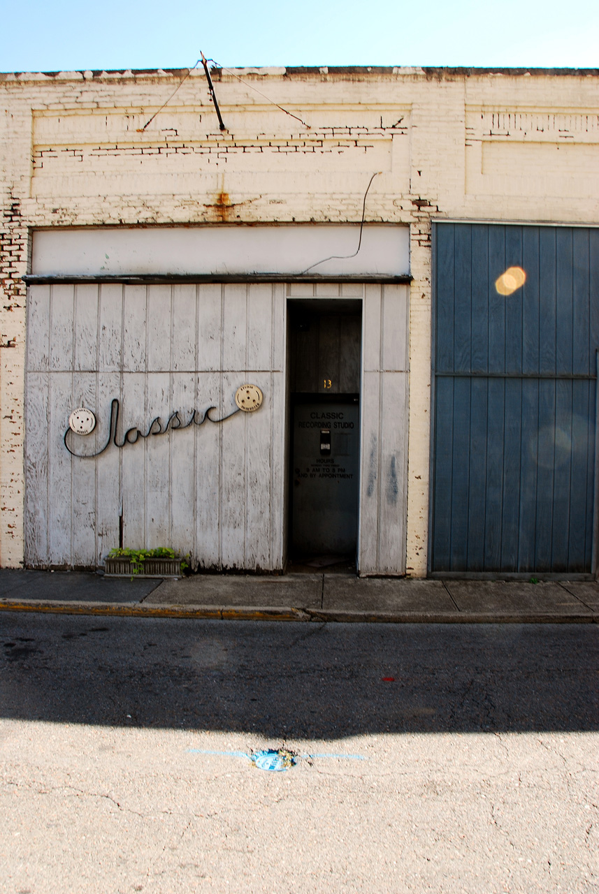 2011-10-24, 020, Classic Recording Studio, Bristol, TN-VA