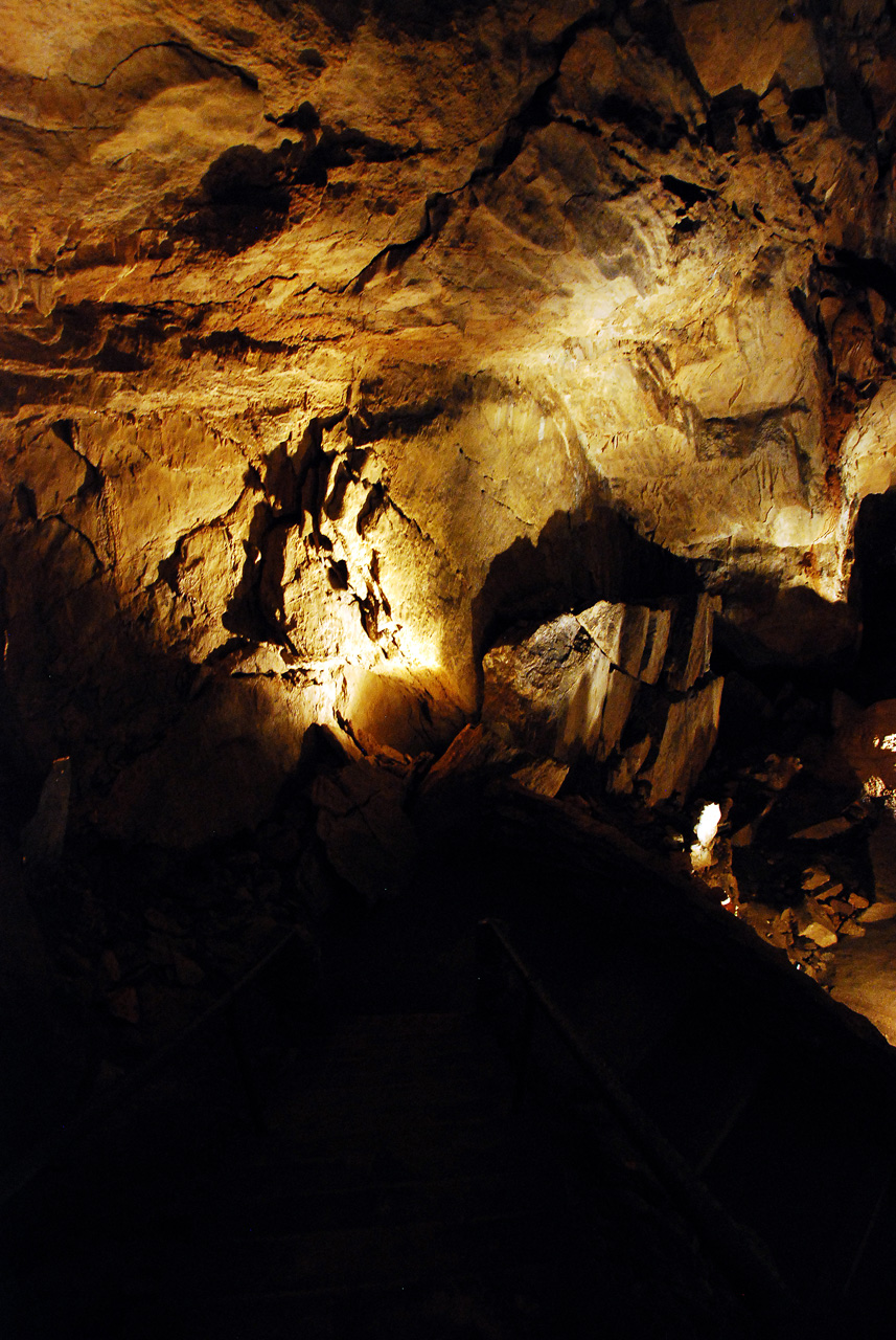 2011-10-25, 046, Bristol Caverns, Bristol, TN