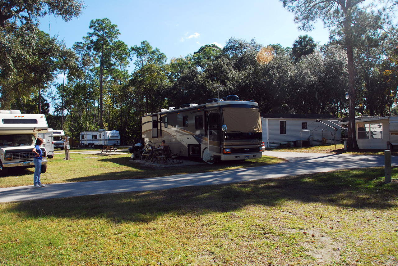 2011-11-10, 002, Town and Country RV Resort, FL