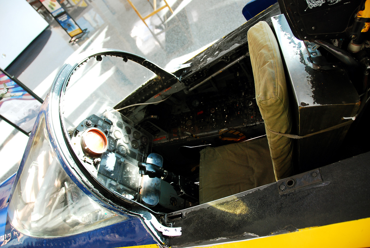 2012-01-19, 011, Museum, Pensacola, FL