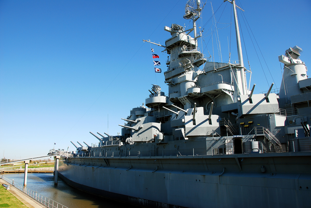 014, USS Alabama