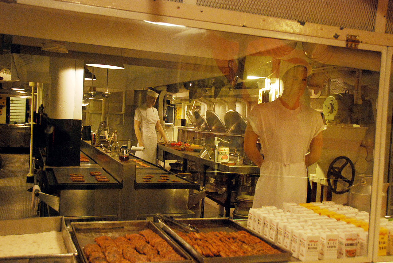 085, Galley