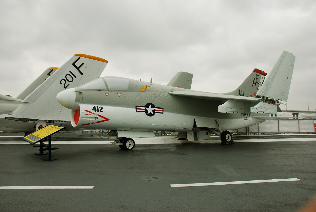 2012-02-15, 036, USS Lexington