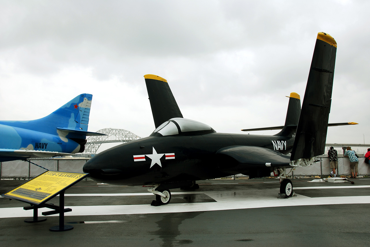 2012-02-15, 040, USS Lexington