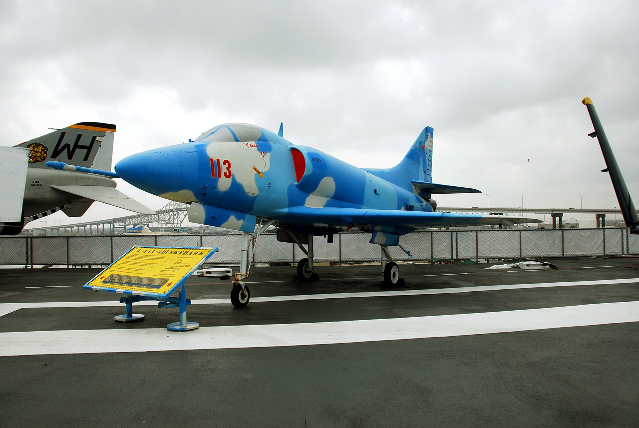 2012-02-15, 042, USS Lexington