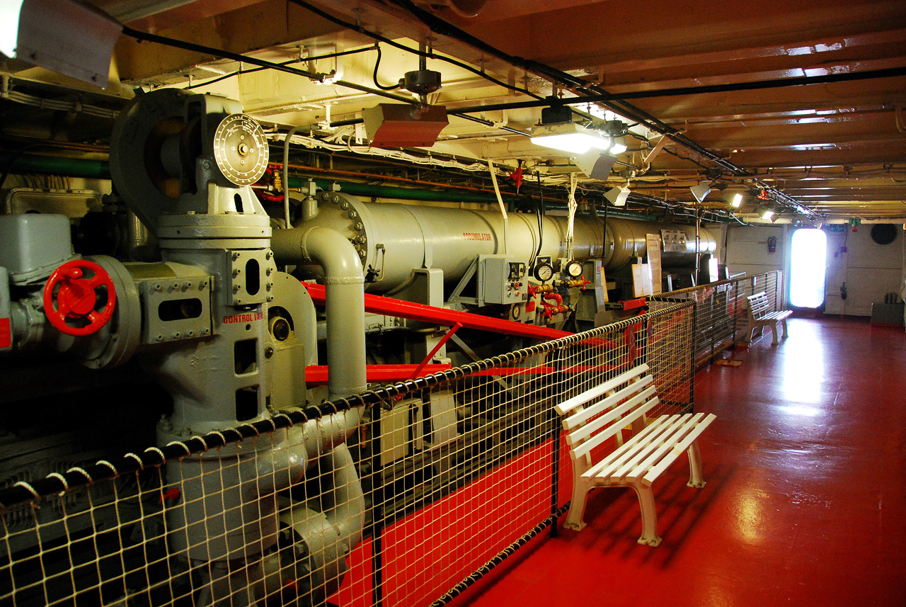 2012-02-15, 065, USS Lexington