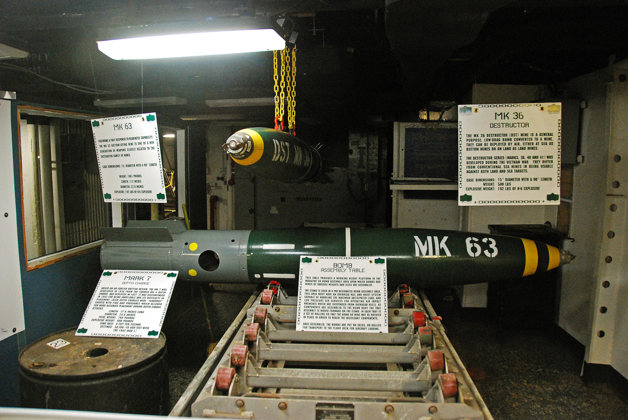 2012-02-15, 095, USS Lexington