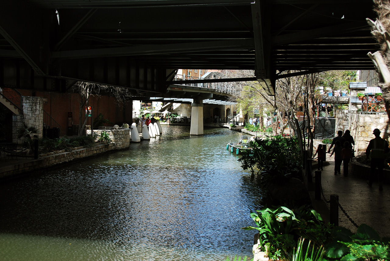 2012-03-06, 021, River Walk