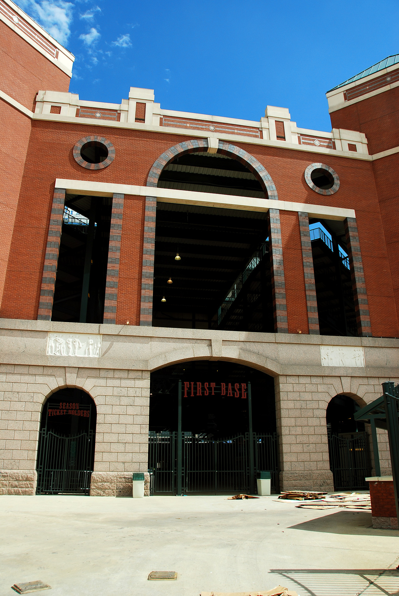 2012-03-21, 007, Texas Rangers Tour