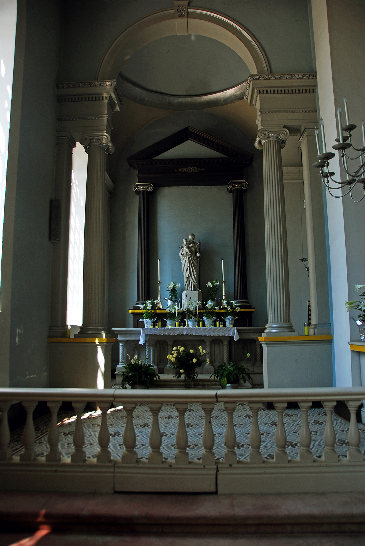 2012-04-09, 009, The Old Cathedral, MO