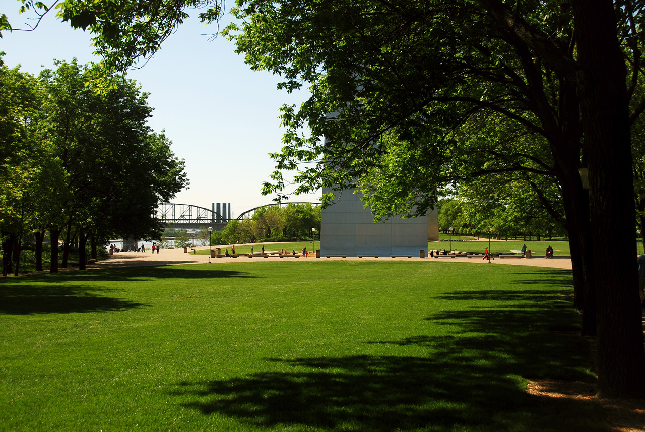 2012-04-09, 004, The Arch, MO