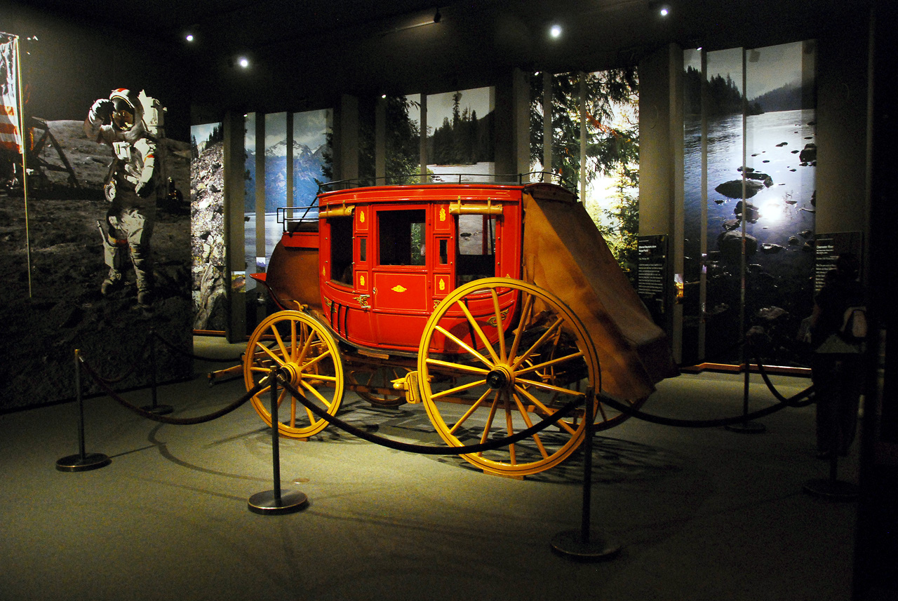 2012-04-09, 035, Museum in base, MO