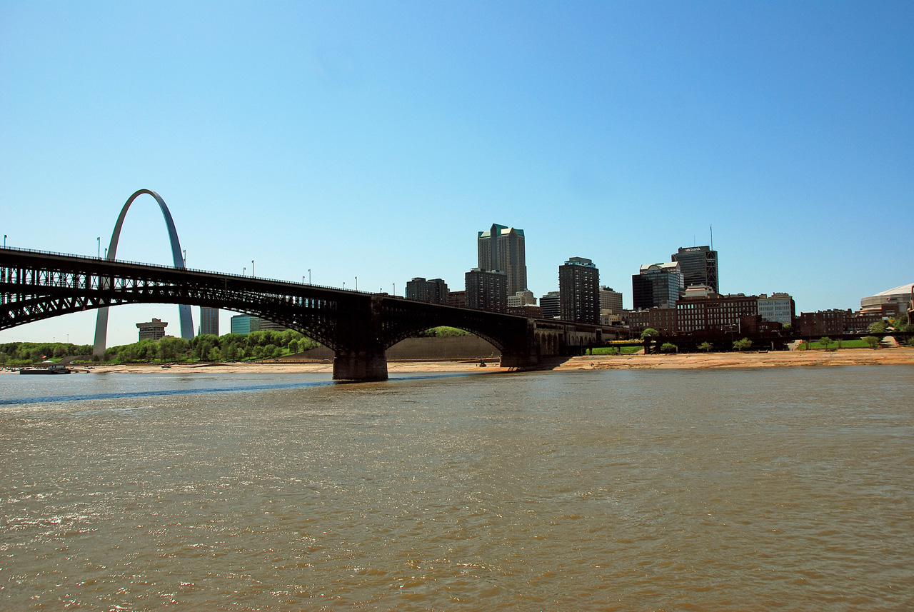 2012-04-09, 015, Along the Mississippi, MO