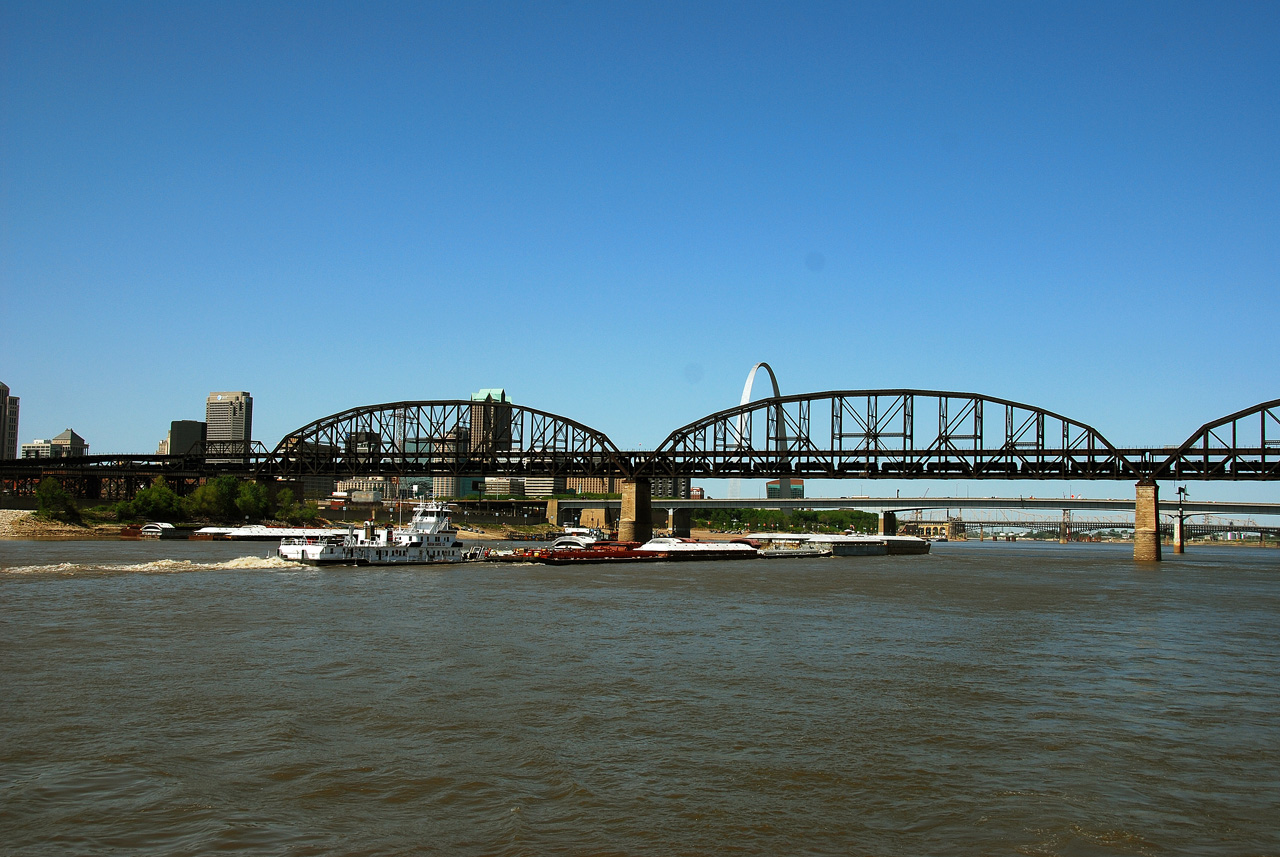 2012-04-09, 020, Along the Mississippi, MO