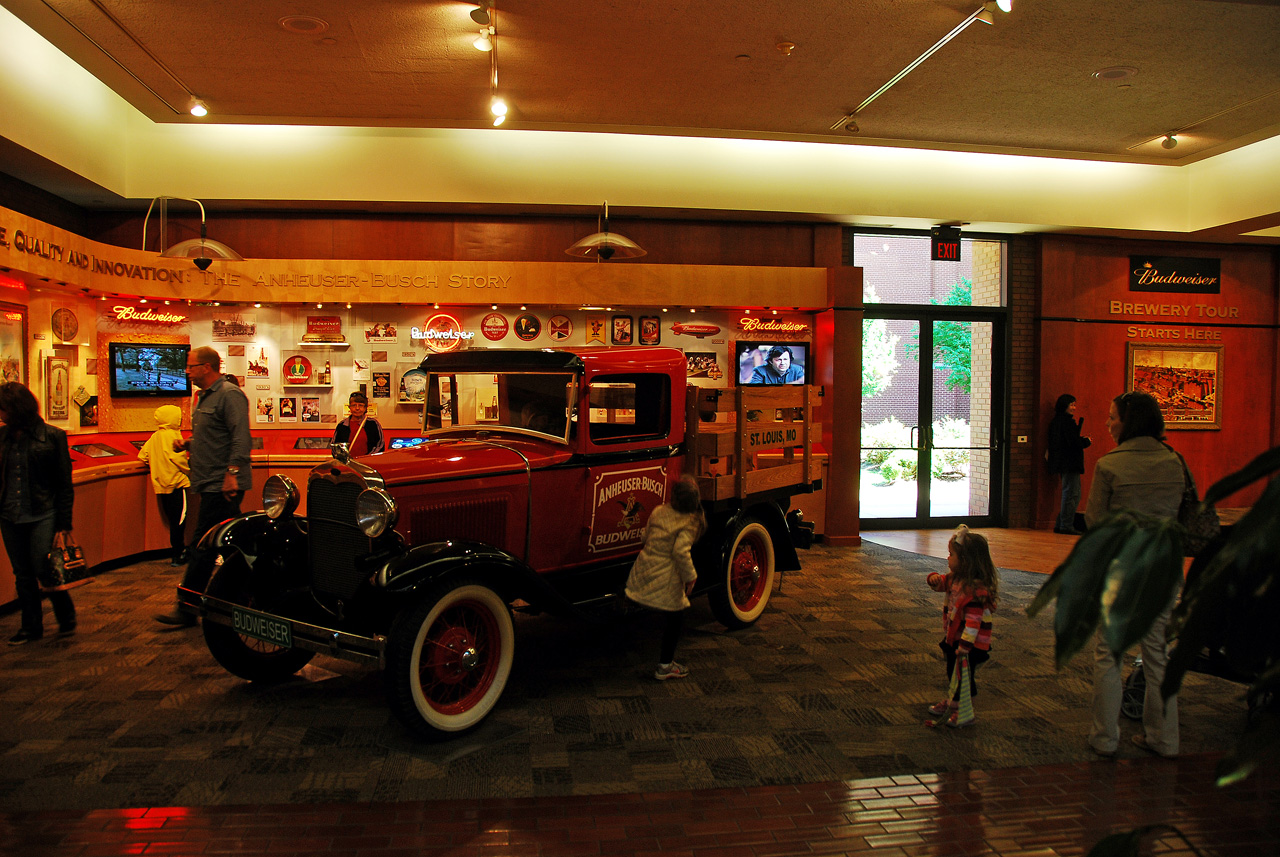 2012-04-11, 002, Budweiser Tour, St Louis, MO