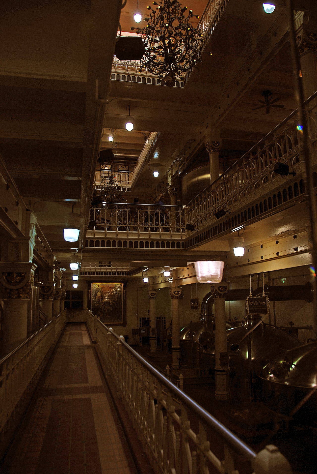 2012-04-11, 028, Budweiser Tour, St Louis, MO