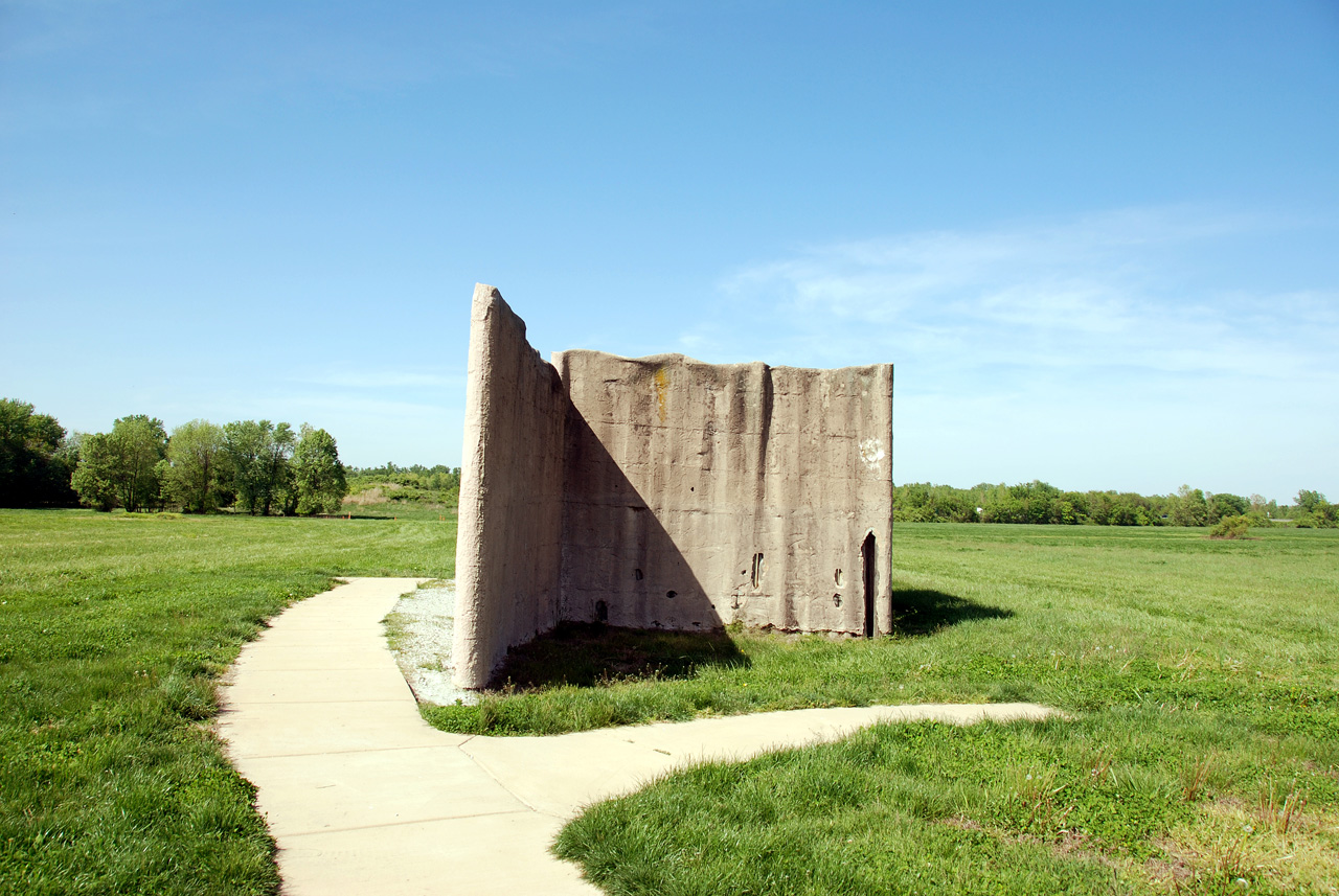 2012-04-12, 048, Stockade