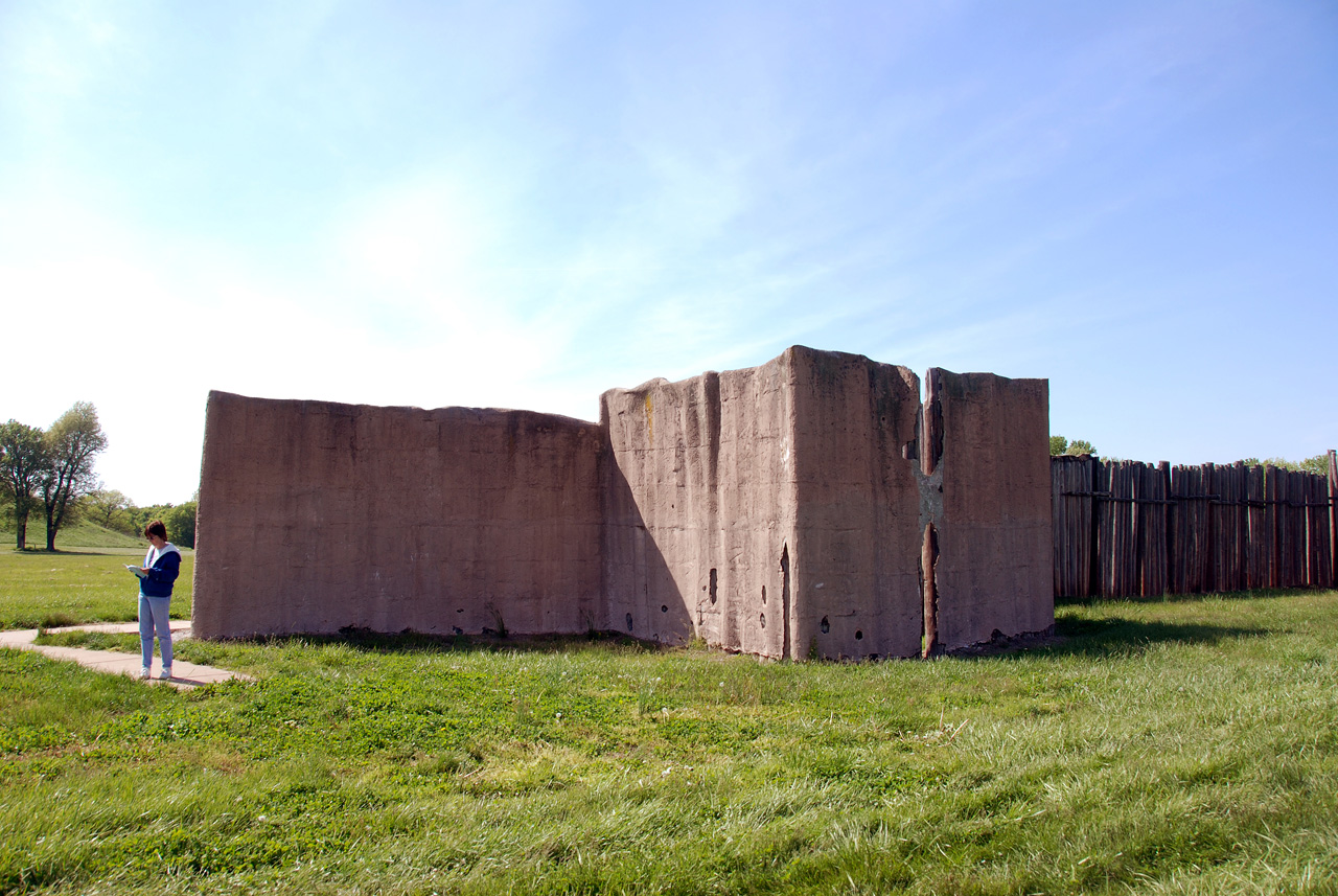 2012-04-12, 050, Stockade