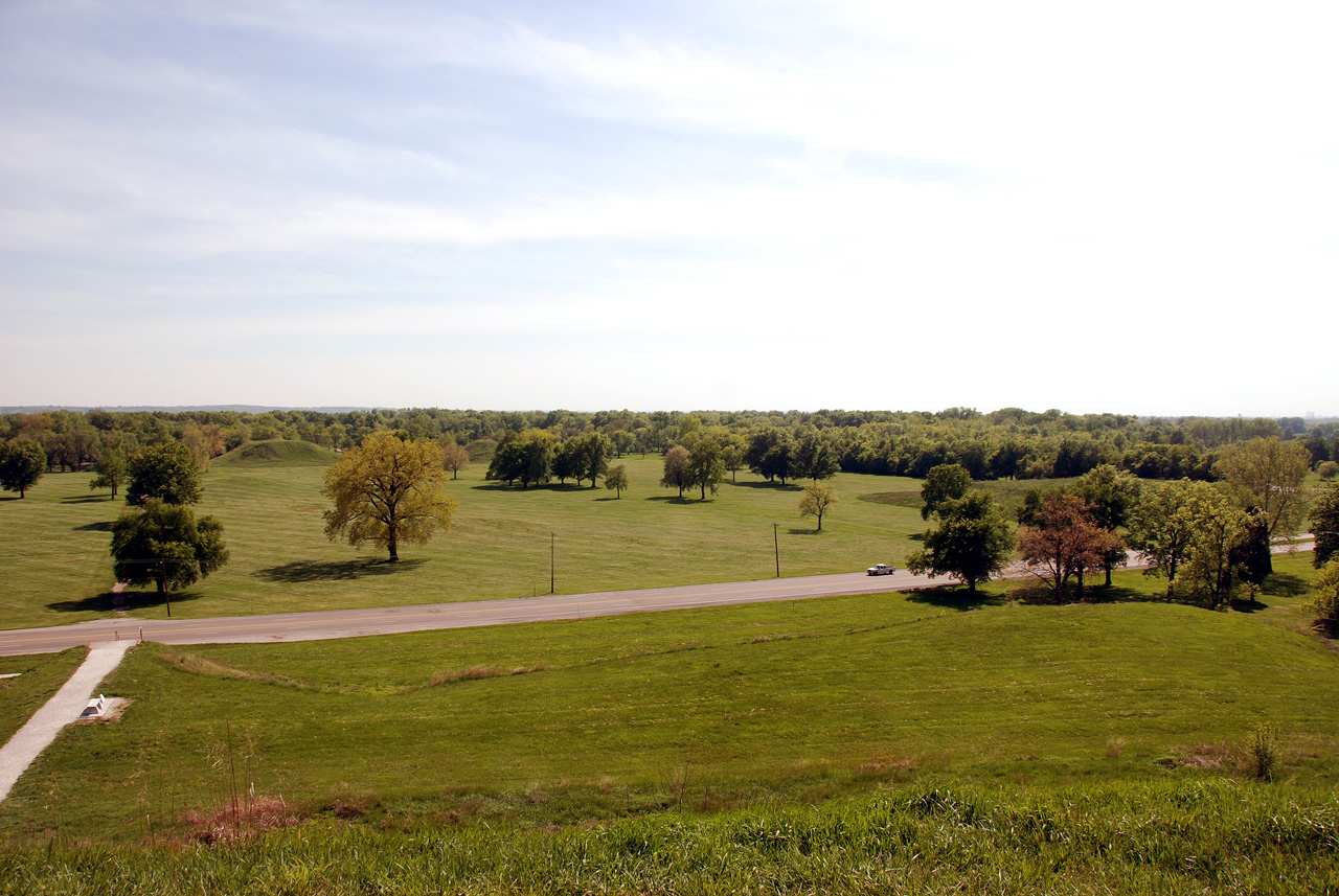 2012-04-12, 059, Monks Mound, SW view