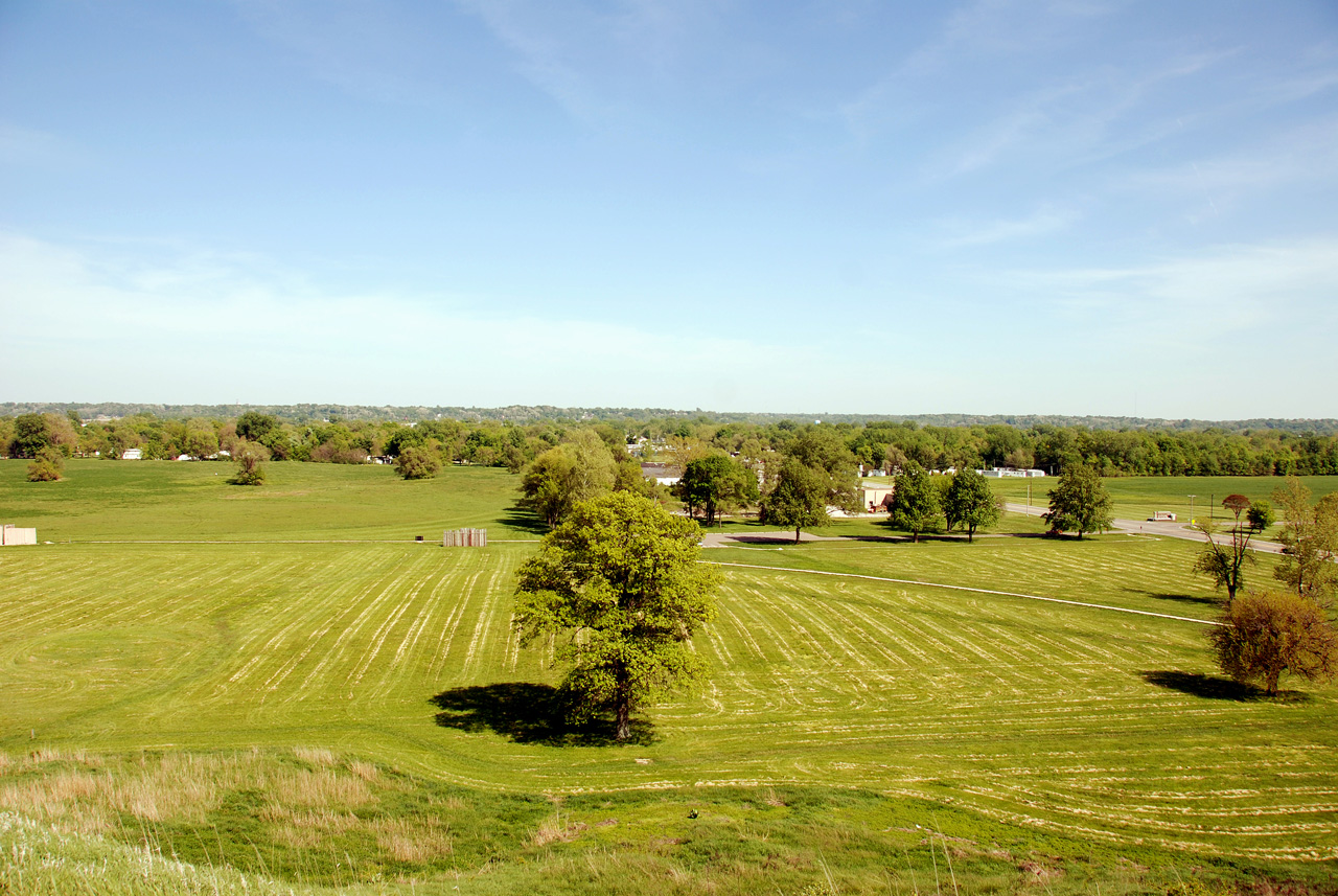 2012-04-12, 066, Monks Mound, E view