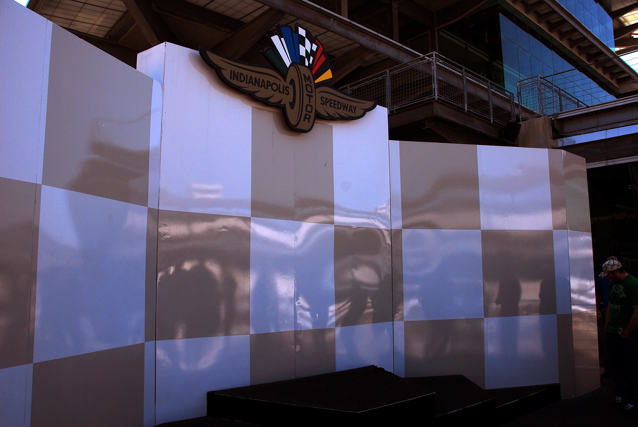 2012-04-18, 041, Winners Circle
