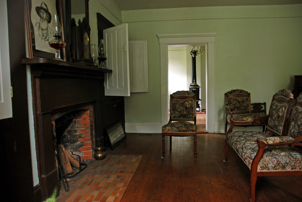 2012-04-16, 033, The Bronnenberg House