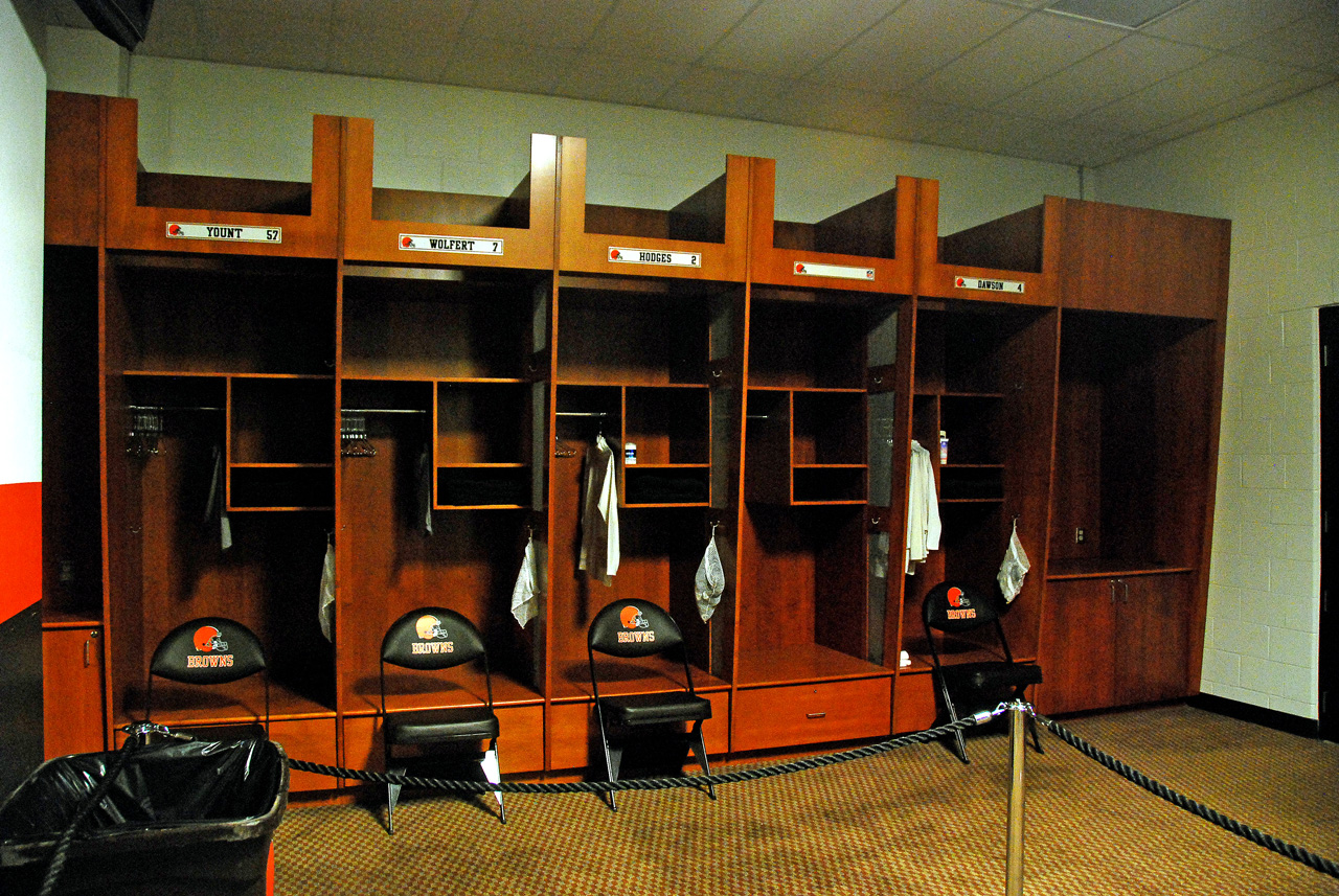2012-04-27, 045, Home Team Lockers