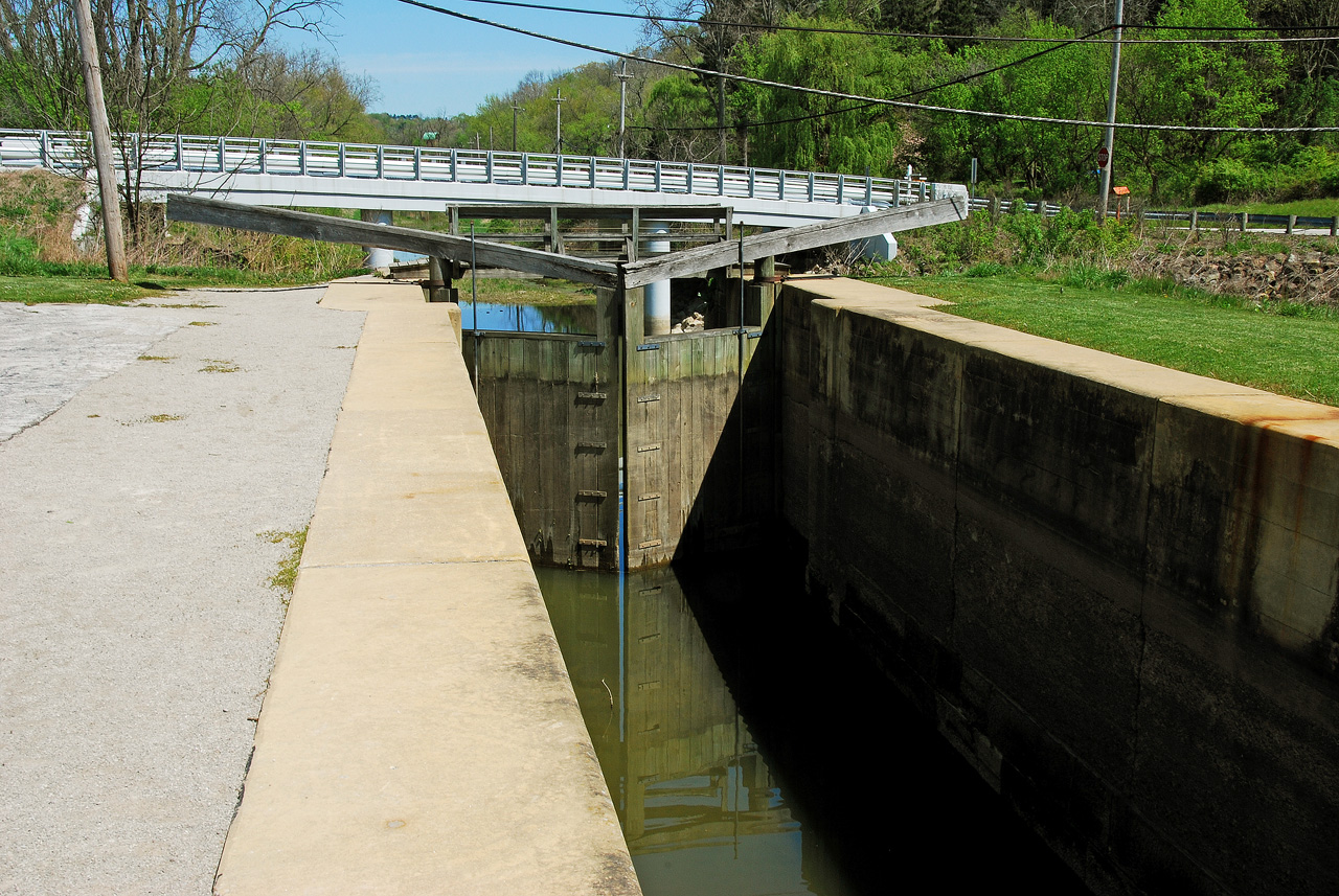 2012-04-25, 005, Lock 38 Area