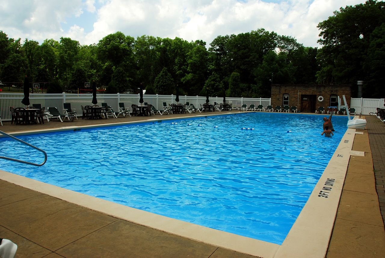 2012-05-31, 024, Pool Basketball