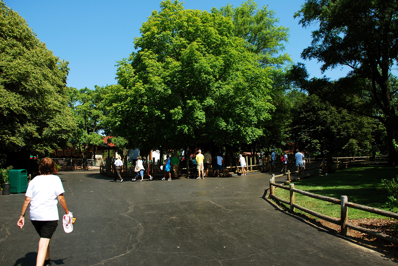 2012-06-28, 019, Grant's Farm, MO