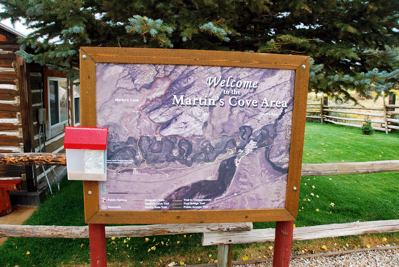 2012-09-10, 005, Mormon Handcart, WY