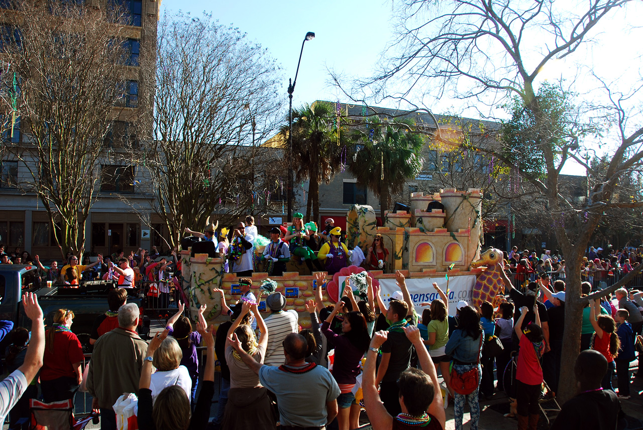 2013-02-09, 102, Mardi-Gras, Pensacola, FL
