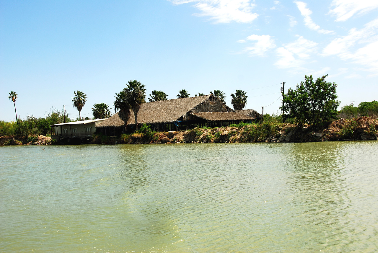 2013-04-04, 012, Rio Grande Riverboat trip, Pepe, USA